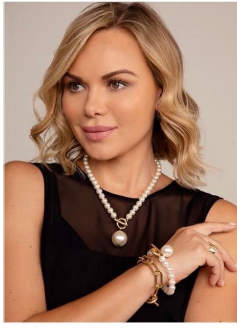 Pearl Pendant Necklace