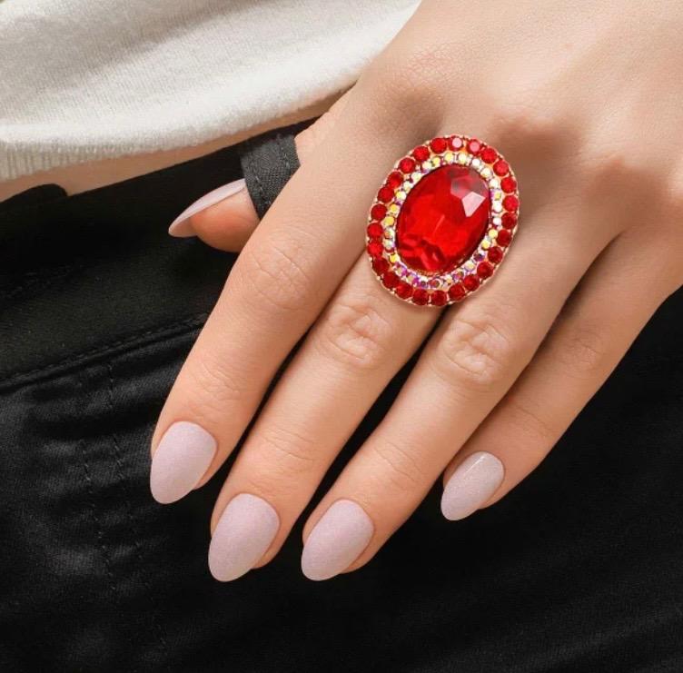 Elegant Red Crystal Ring
